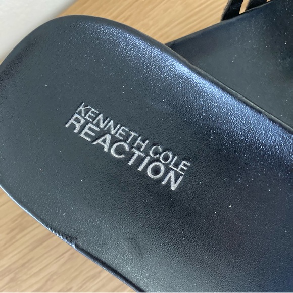 Kenneth Cole Reaction Size 11 Black Thongs - NWOT - Picture 3 of 7